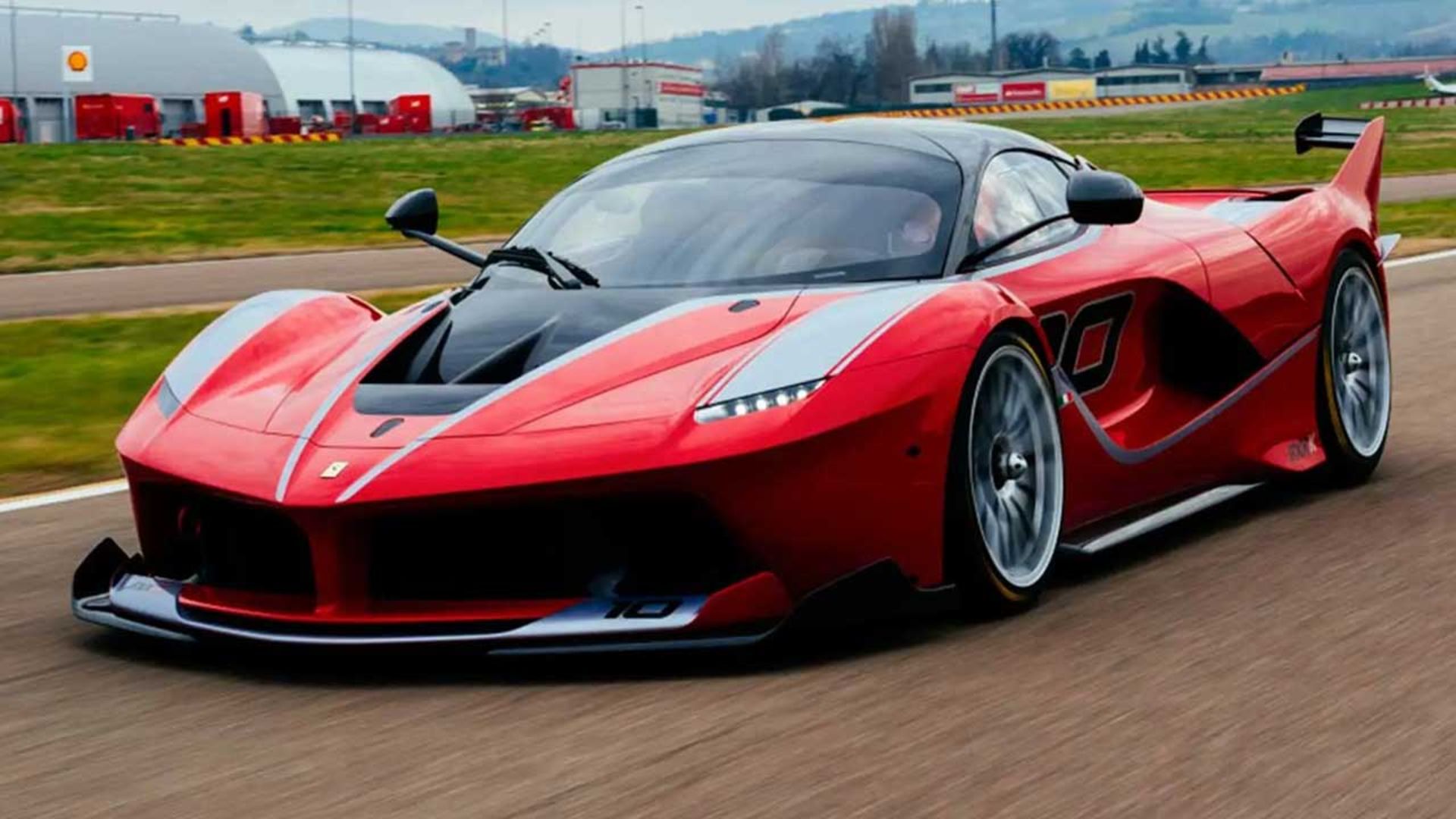 فراری FXX K