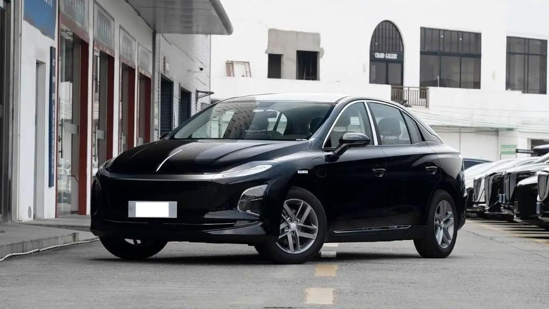 هونگچی E-QM5 برقی جدید