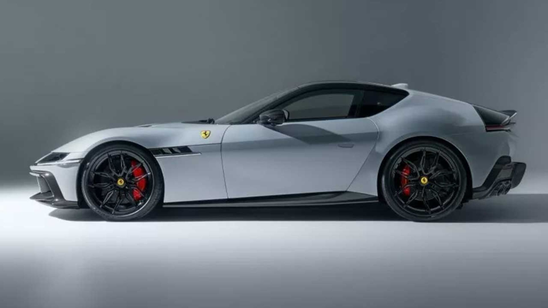 فراری 12چیلیندری با تیونینگ نوویتک 