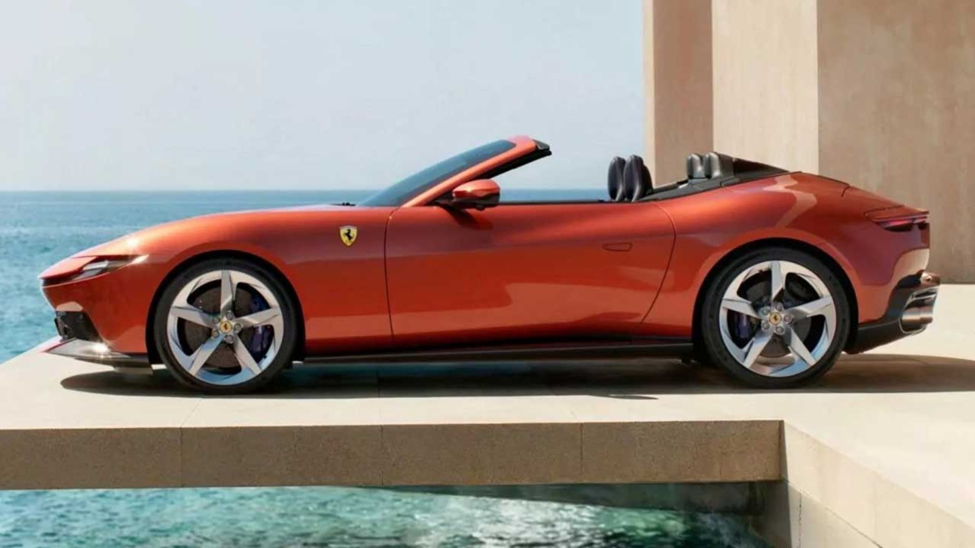 معرفی فراری آمالفی اسپایدر