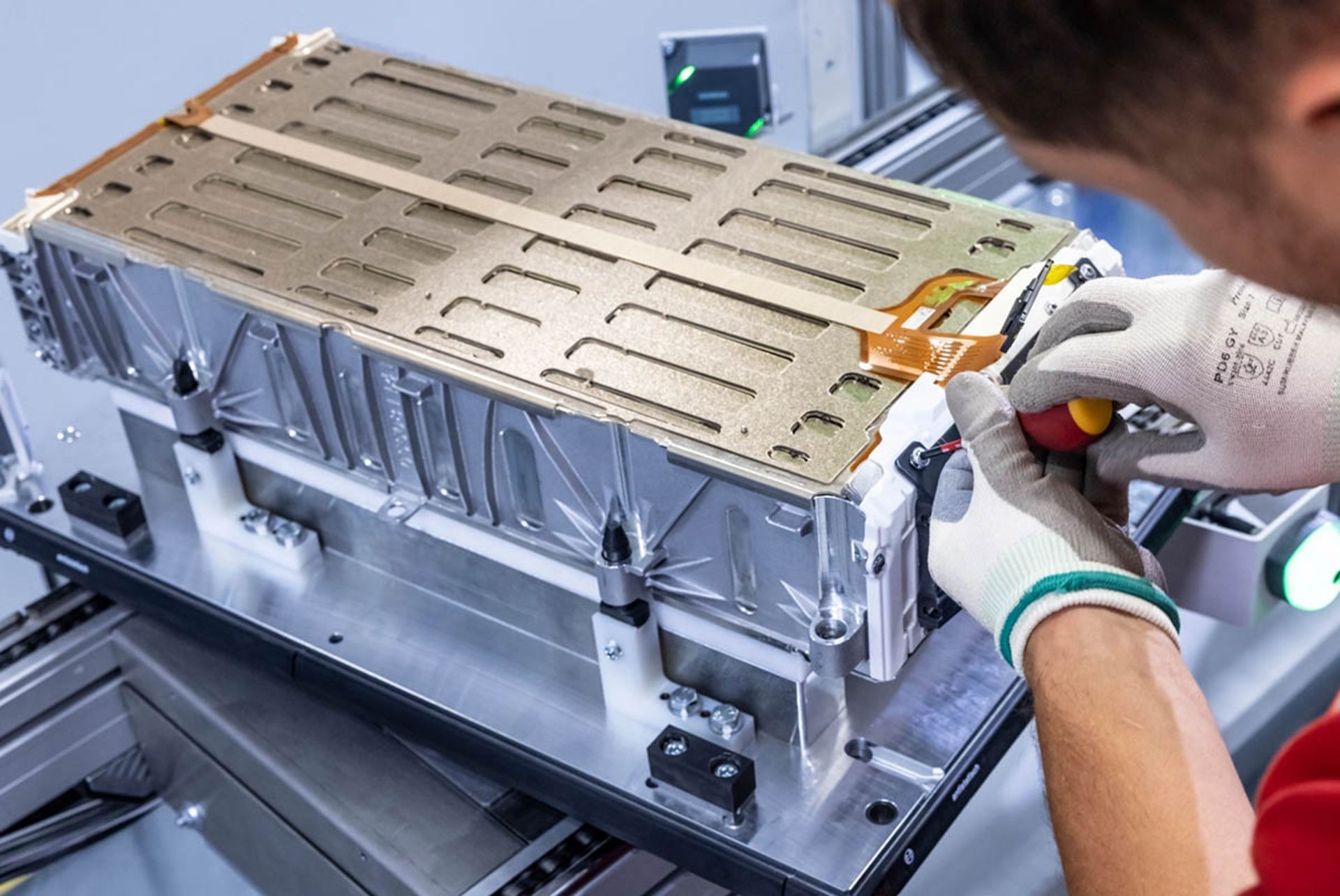 باتری های سوپراسپرت فراری برقی