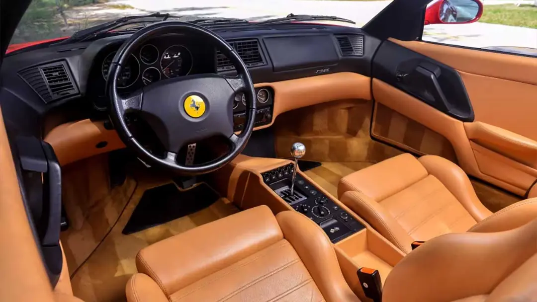 فراری F355