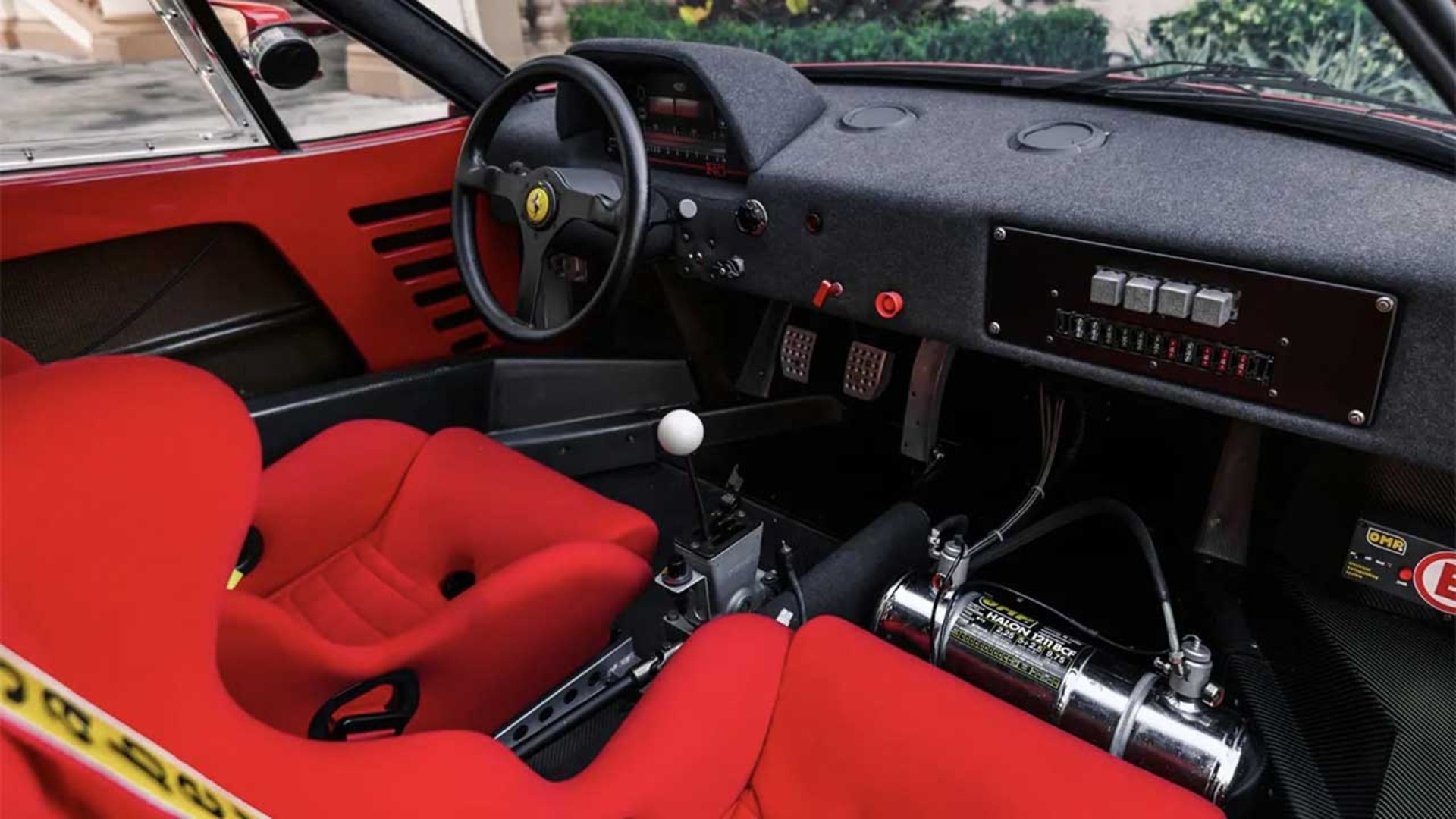 فراری F40 LM