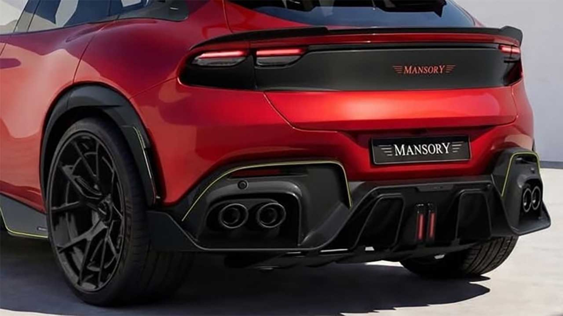 فراری پوروسانگوئه منصوری