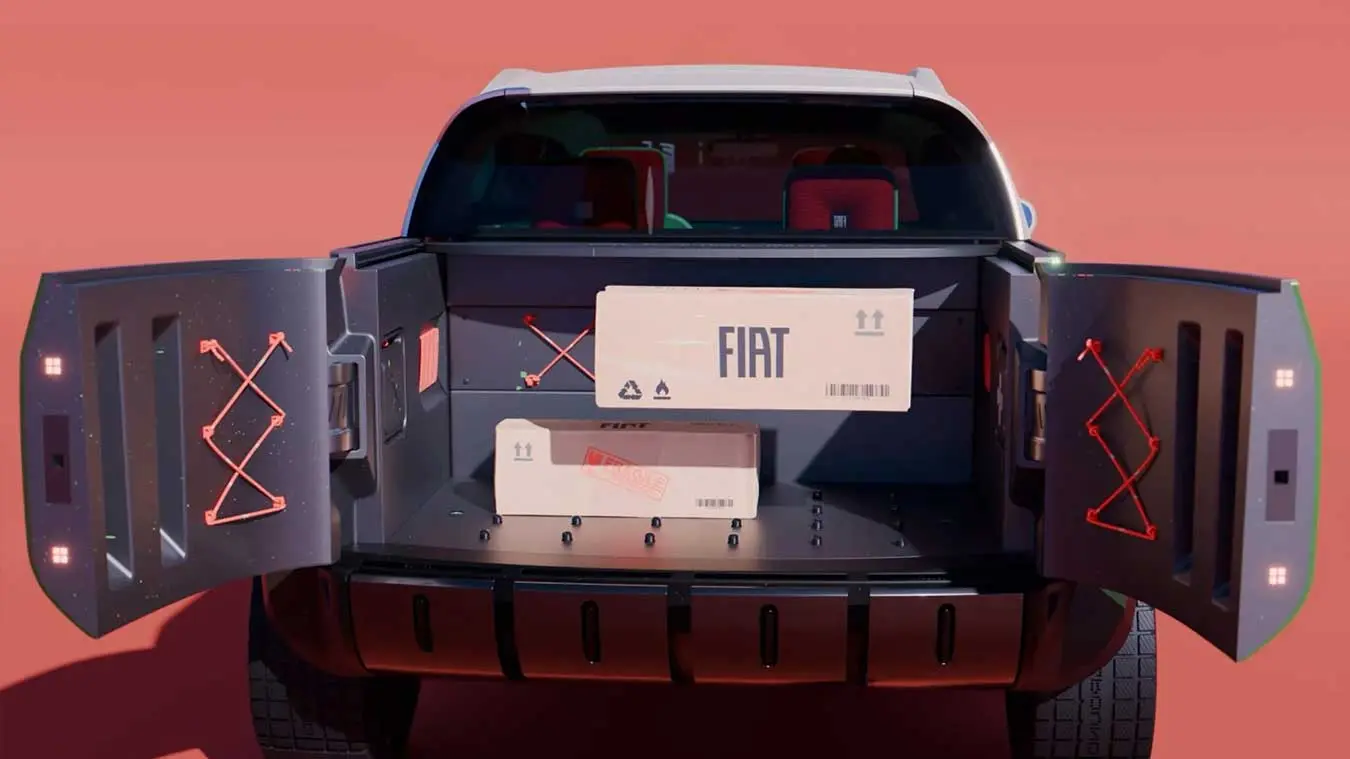 باک عقب خودروی چندمنظوره فیات (Fiat) با جعبه‌های بار در حالت باز