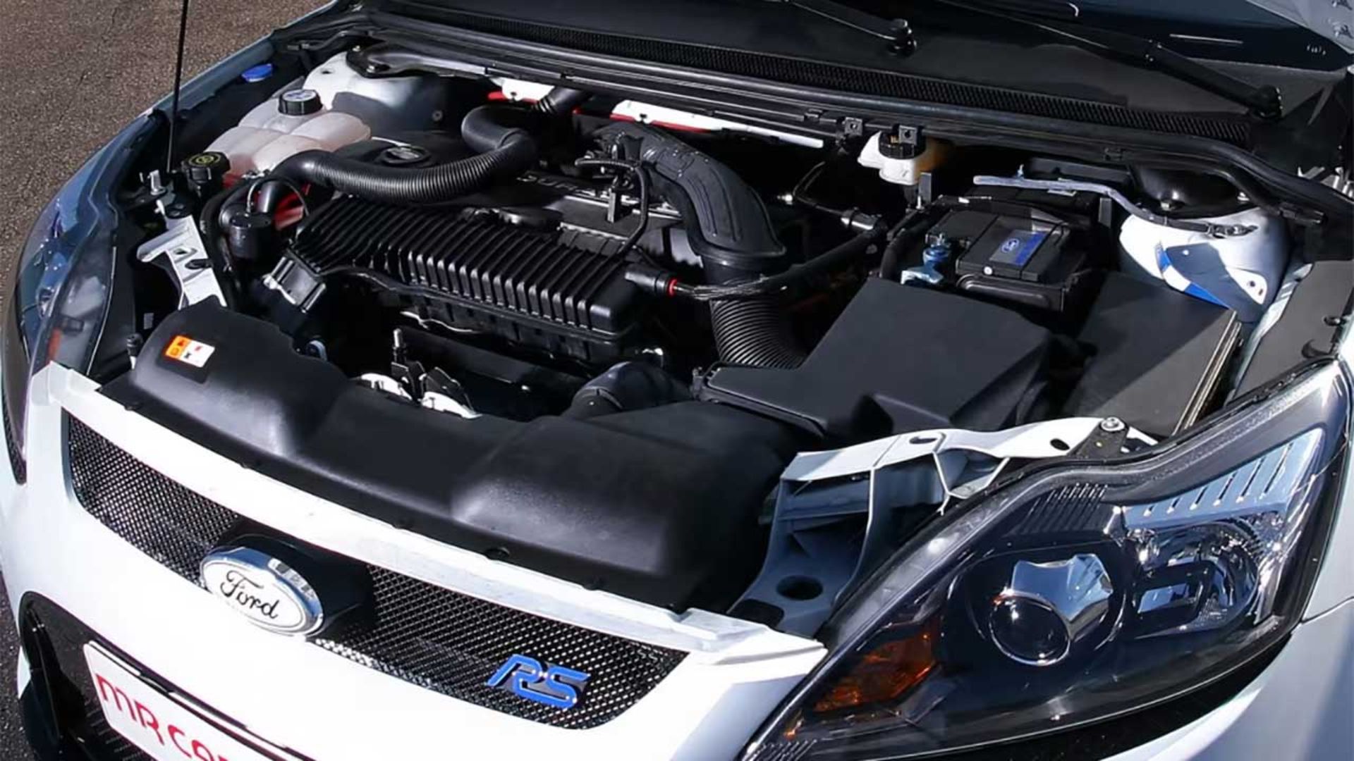 موتور پنج سیلندر