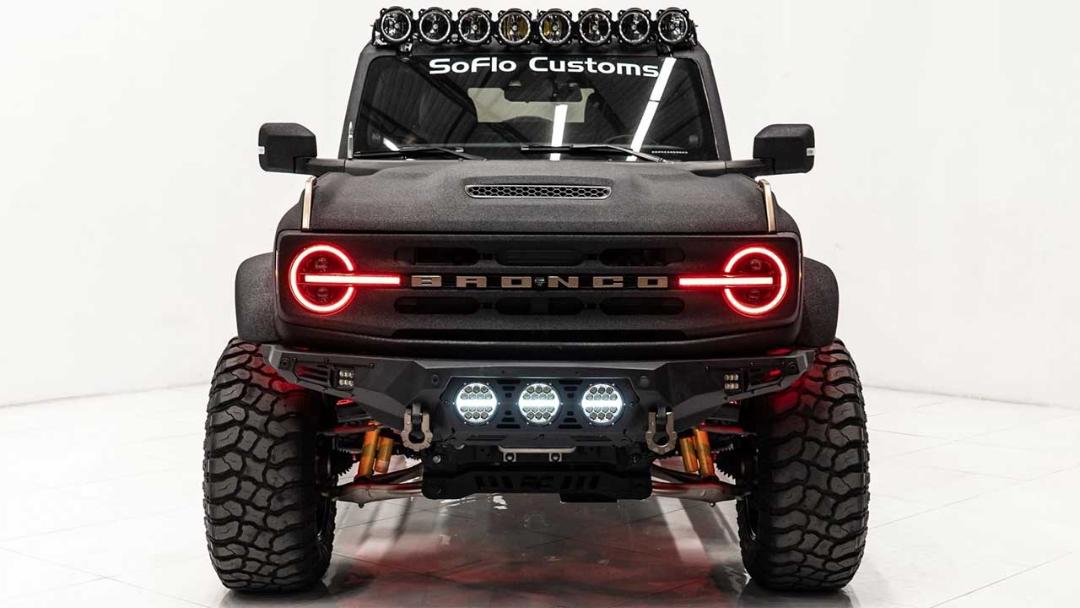 فورد برانکو 6x6