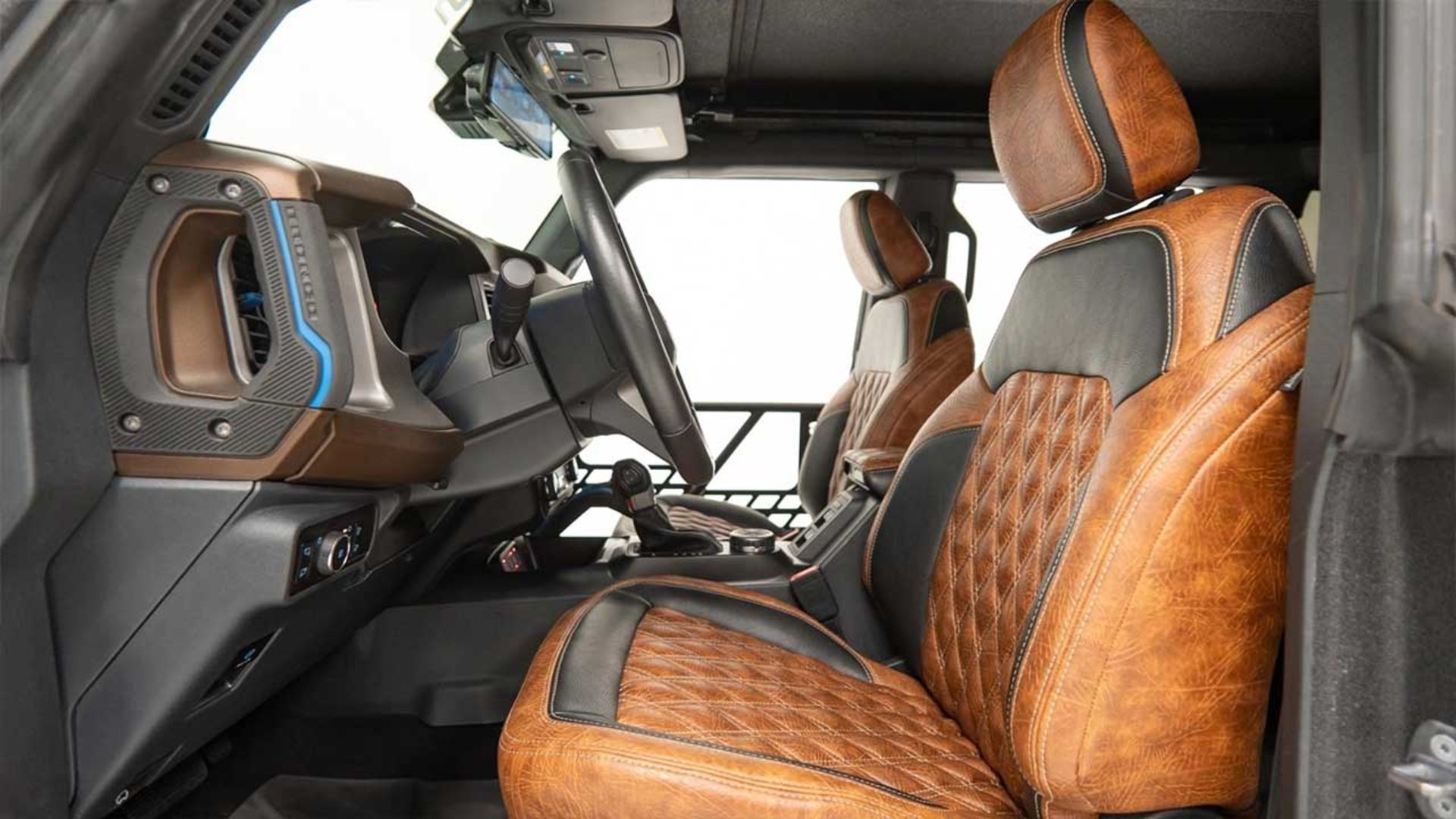 فورد برانکو 6x6