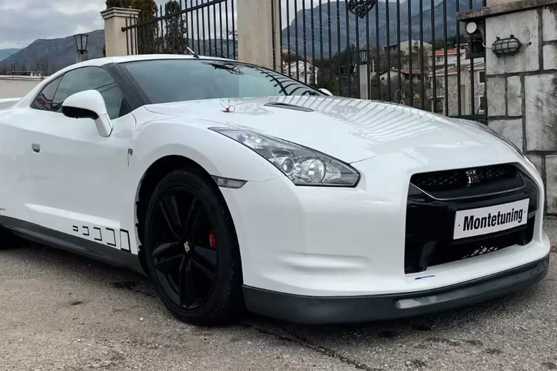 تبدیل فورد کوگار به نیسان GT-R 