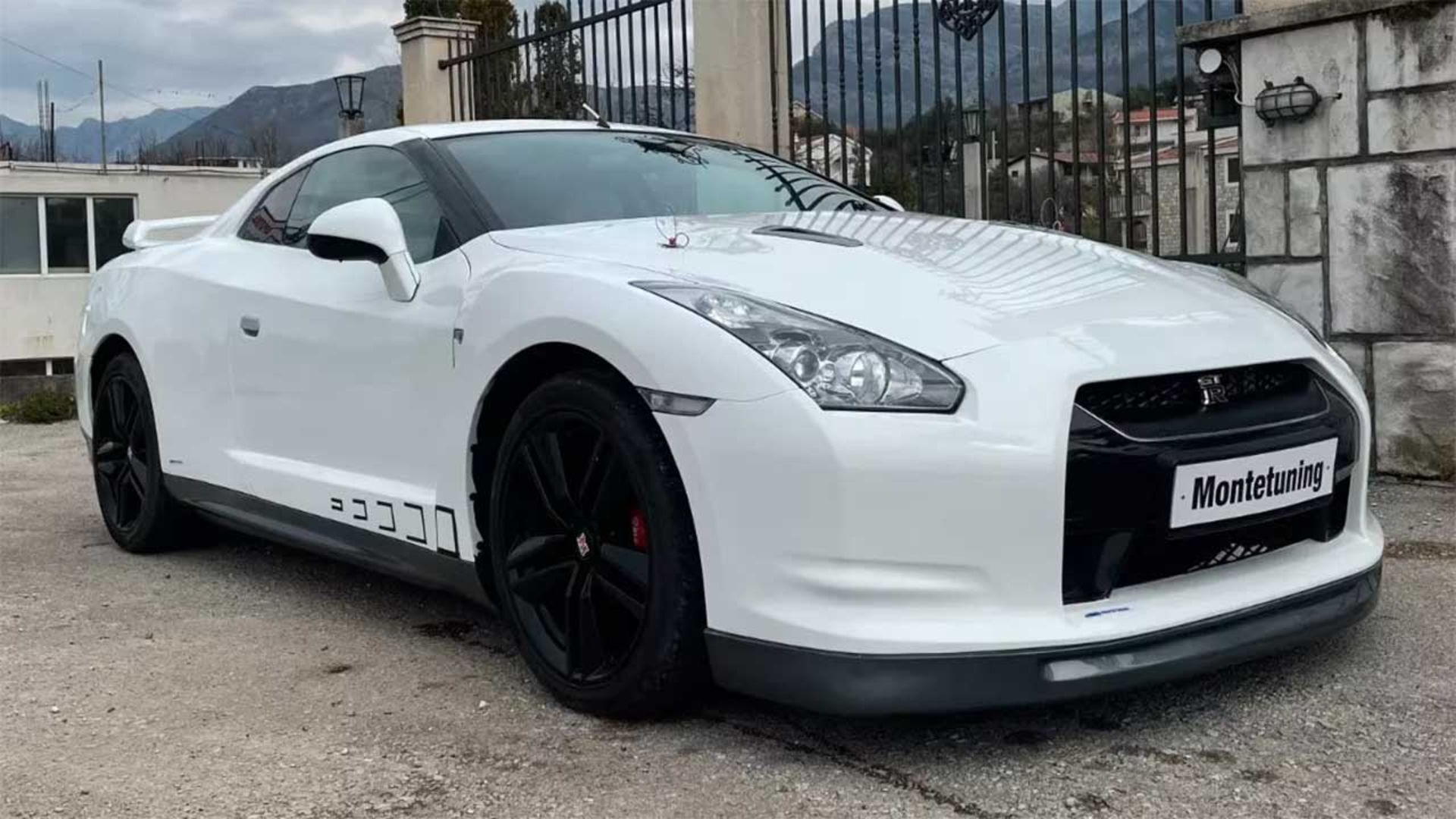 تبدیل فورد کوگار به نیسان GT-R 