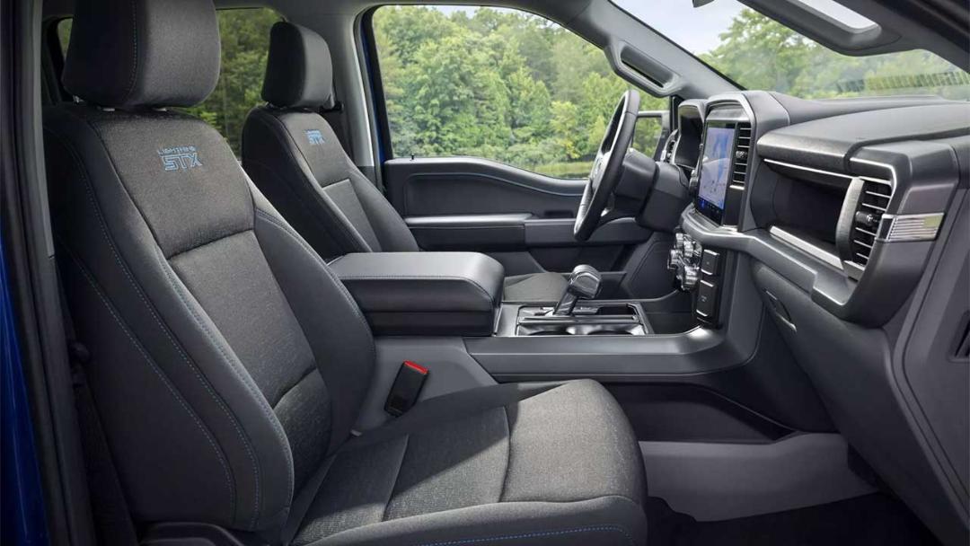 فورد F-150 لایتنینگ STX
