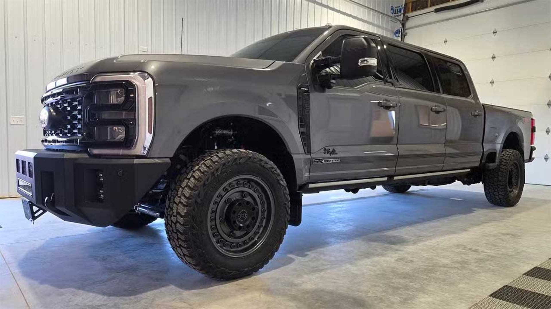 پیکاپ سه کابین و شش‌در فورد