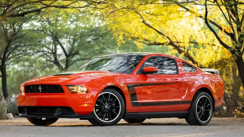 خودروی فورد موستانگ باس 302 (Ford Mustang Boss 302) مدل ۲۰۱۲ با رنگ نارنجی