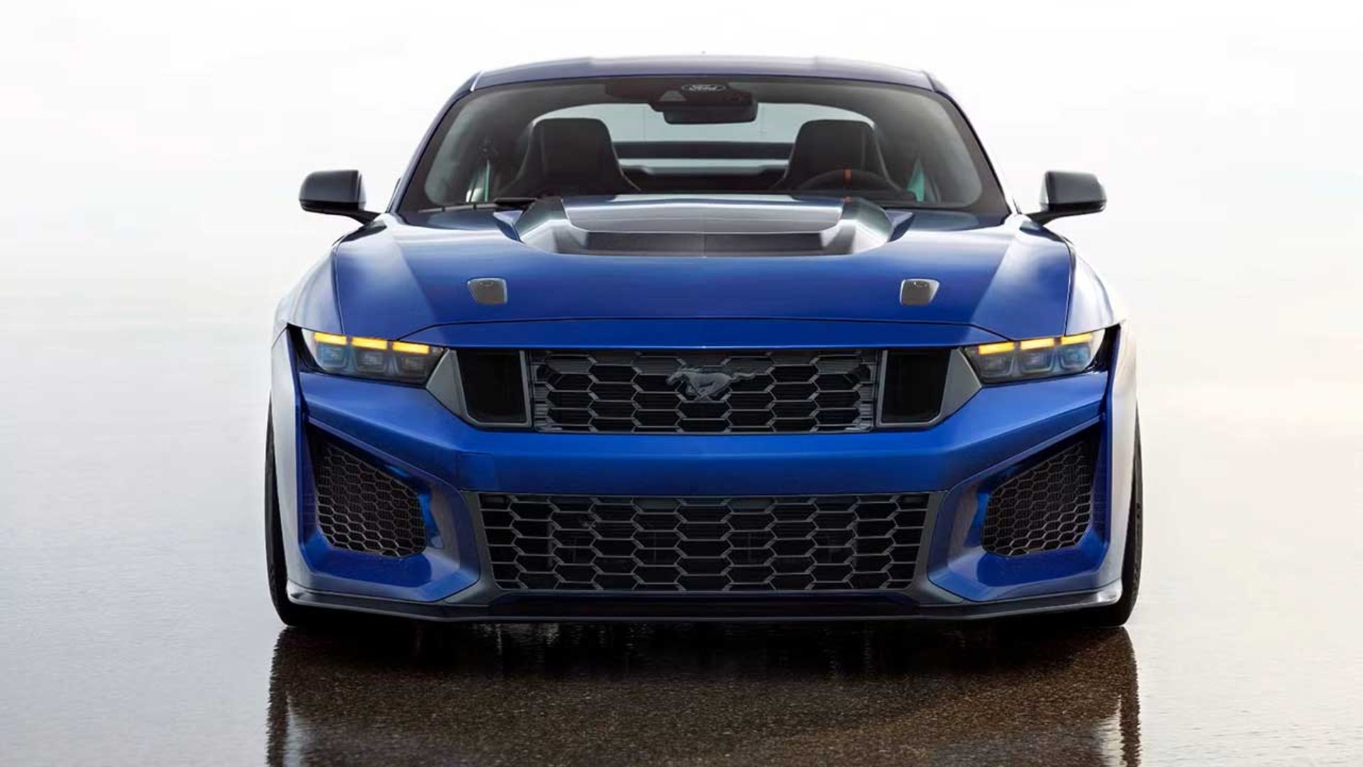 فورد موستانگ دارک هورس SC