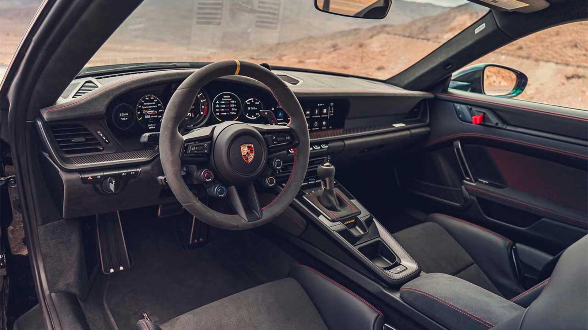 رویارویی فورد موستانگ GTD و پورشه 911 GT3 RS