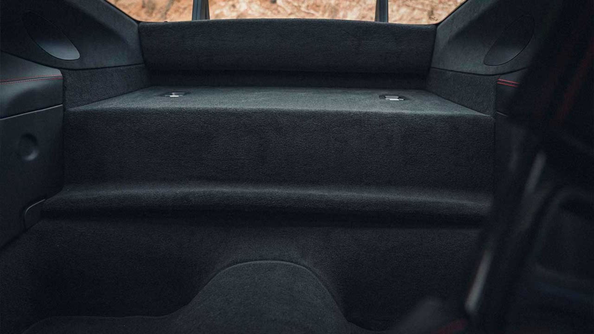 رویارویی فورد موستانگ GTD و پورشه 911 GT3 RS