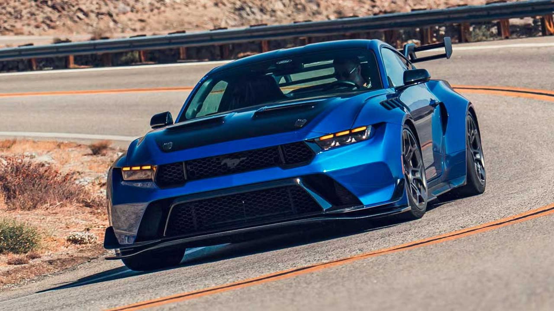 رویارویی فورد موستانگ GTD و پورشه 911 GT3 RS