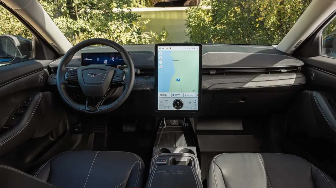 داخل فورد موستانگ Mach-E تریل