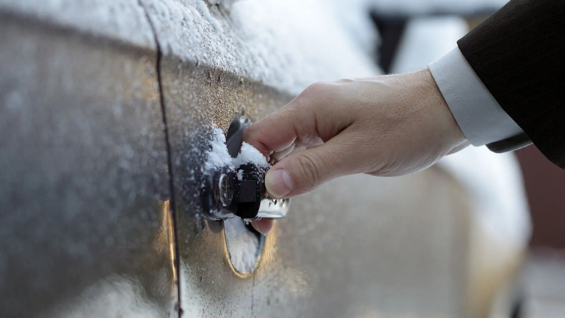 دستگیره درب یخ زده