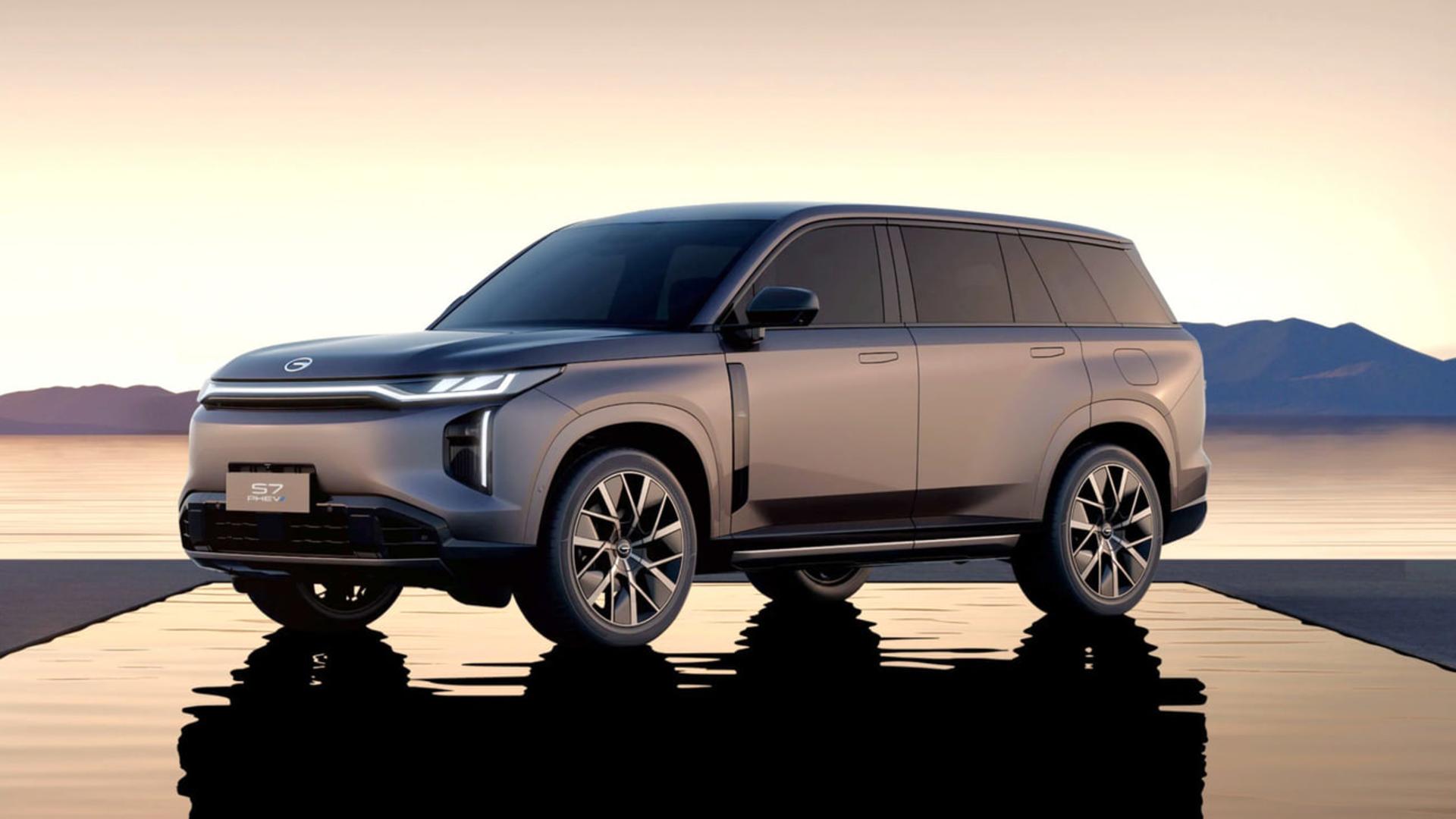 خودرو گک S7 (GAC S7) پلاگین هیبرید در فضای باز