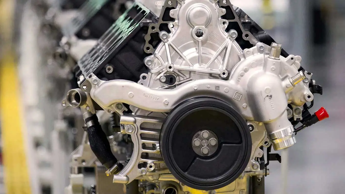 موتور ۸٫۳ لیتری جنرال موتورز (General Motors) با مشخصات فنی بالا