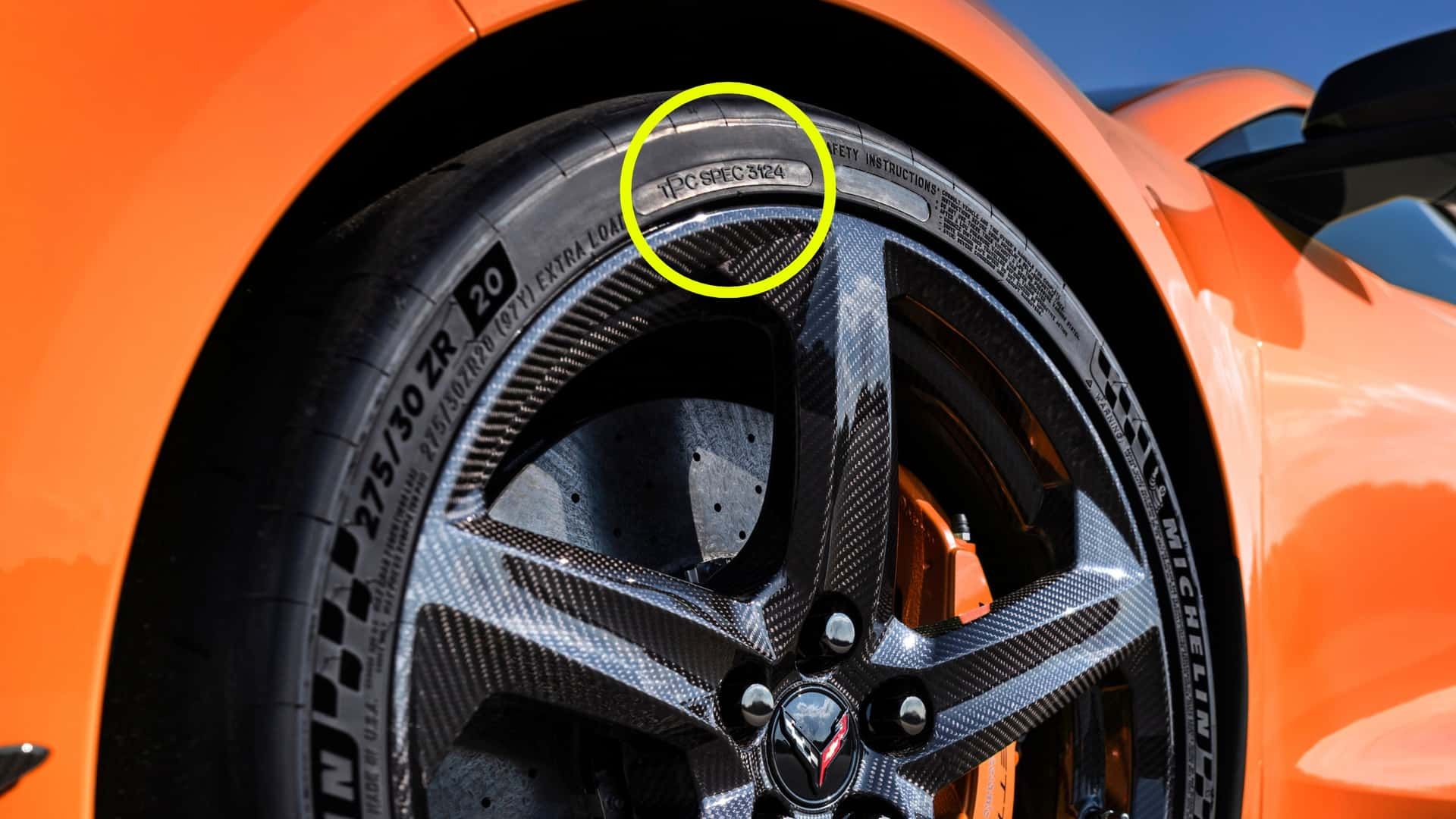 سوپراسپرت جنسیس بر پایه کوروت