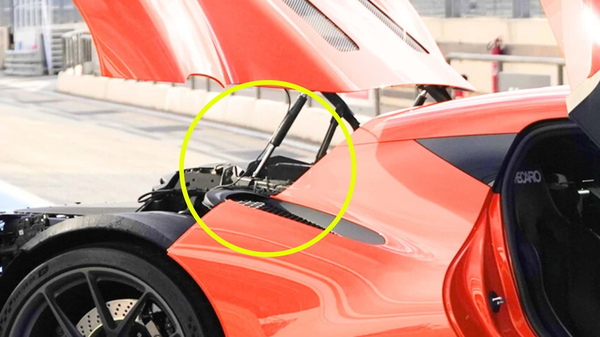 سوپراسپرت جنسیس بر پایه کوروت