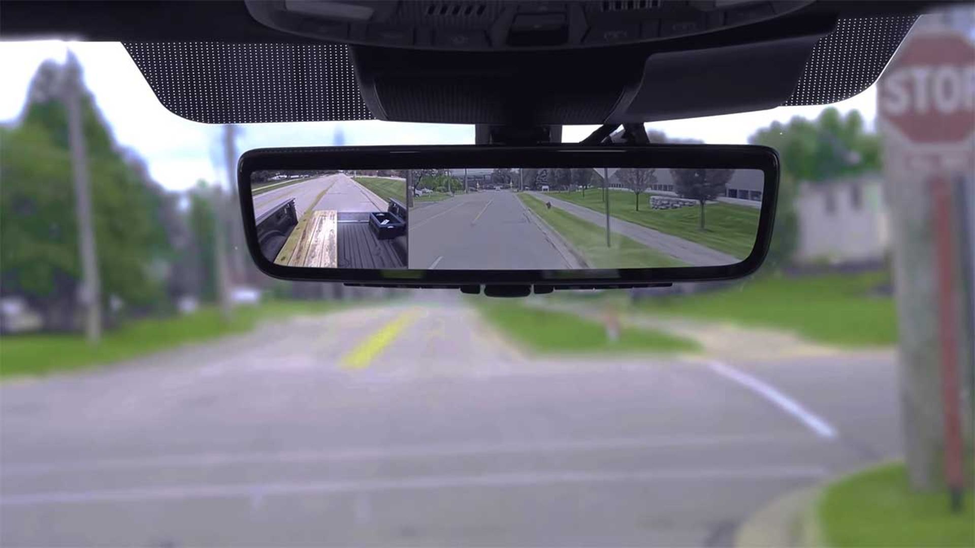 نسل جدید آینه دیجیتالی خودرو