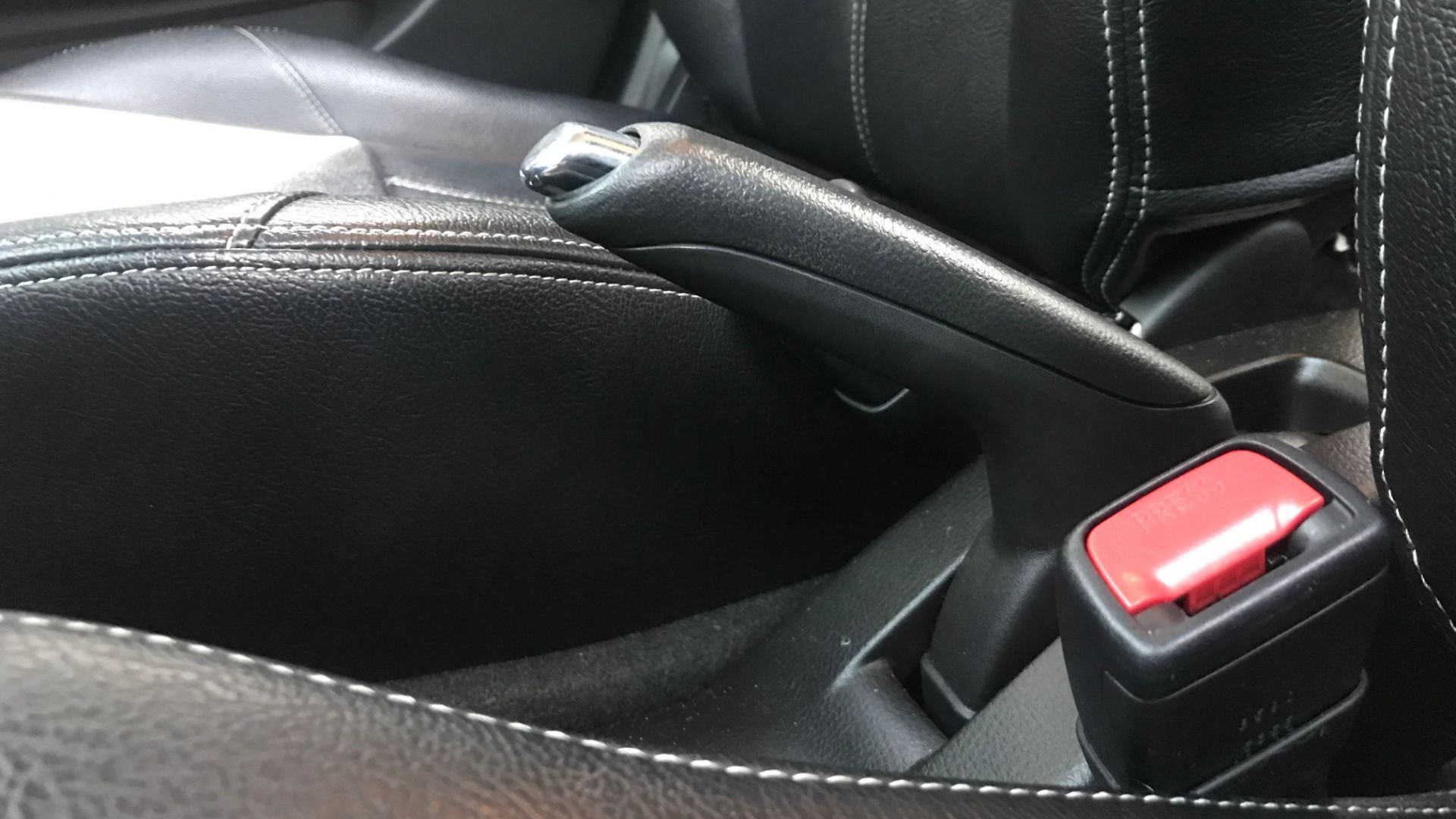 مشکلات ترمز دستی