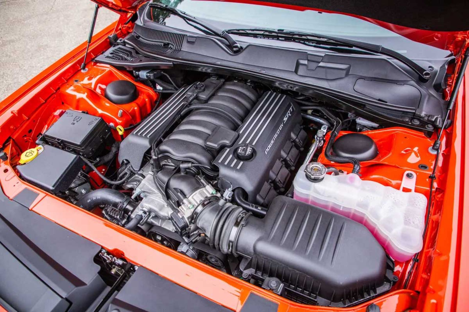 موتور V8 همی پوشراد دوج