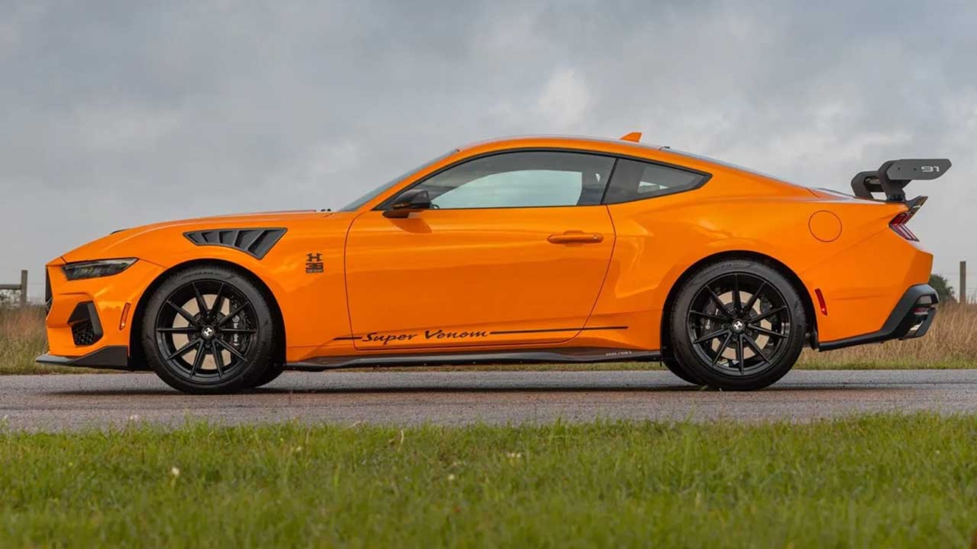 موستانگ هنسی سوپر ونوم