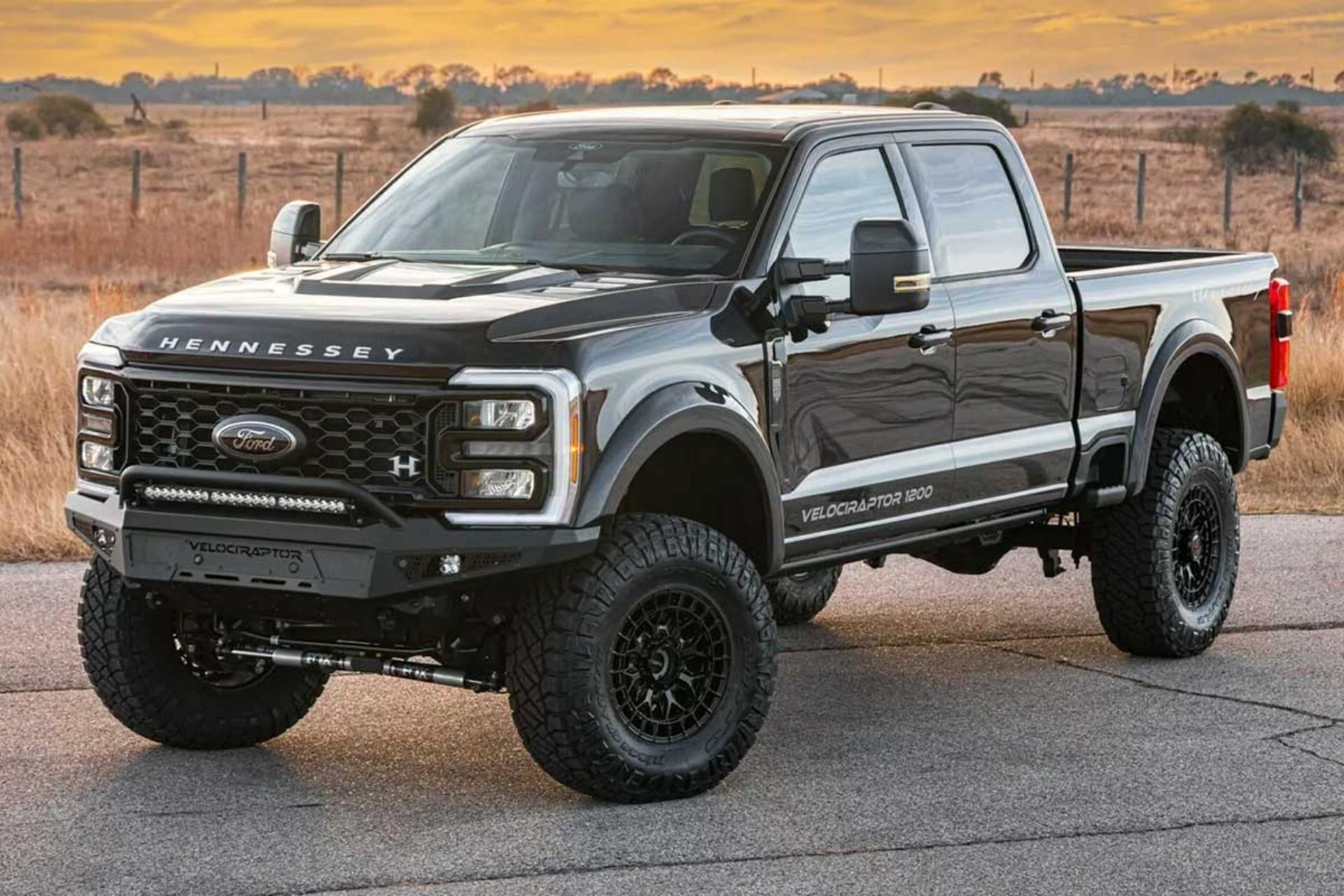 هنسی ولوسی‌رپتور ۱۲۰۰