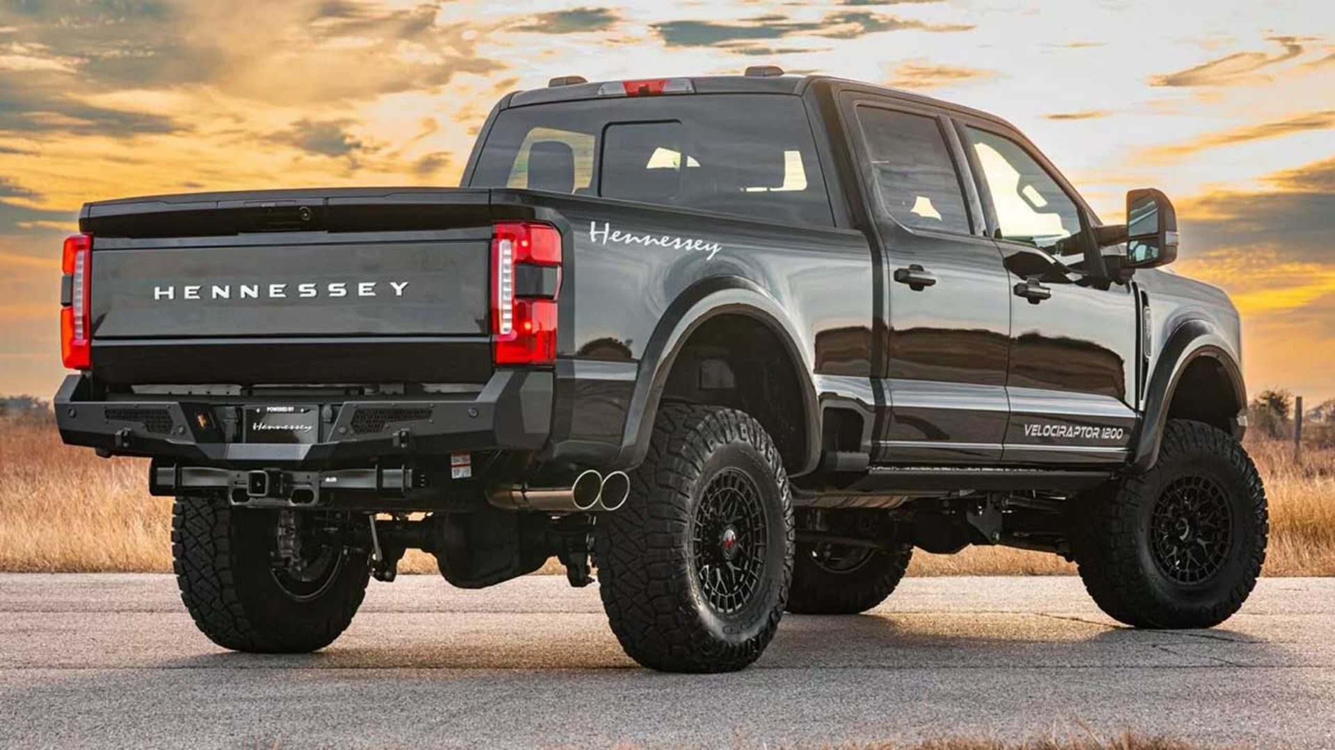 هنسی ولوسی‌رپتور ۱۲۰۰