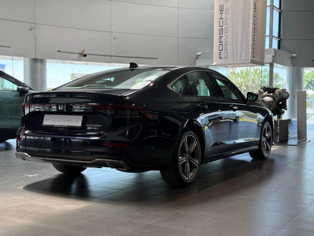هوندا آکورد PHEV