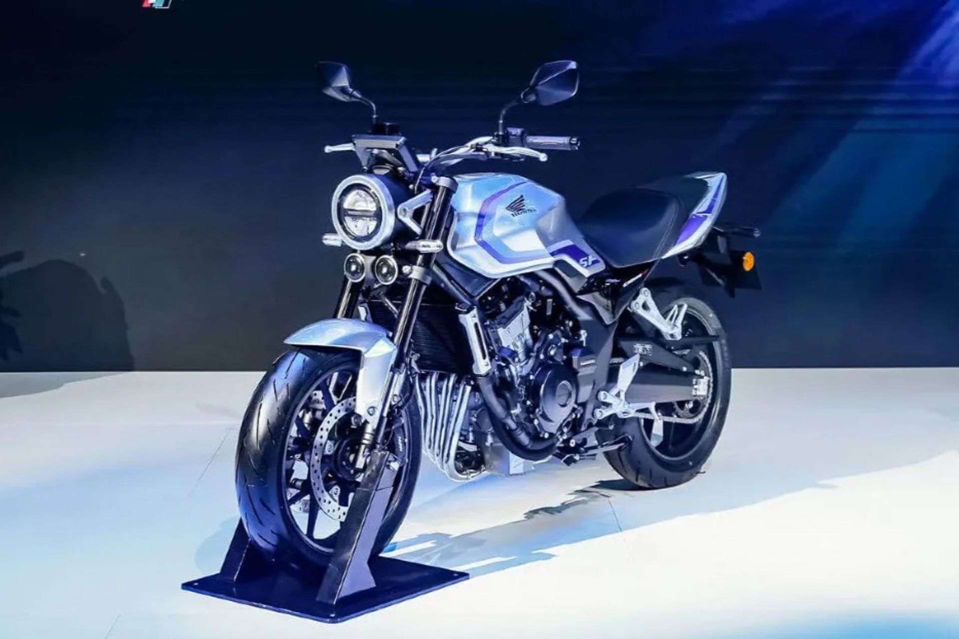 موتورسیکلت هوندا CB500SF 