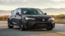 خودرو هوندا سیویک Type R (Honda Civic Type R) مدل ۲۰۲۷ در حال حرکت در پیست
