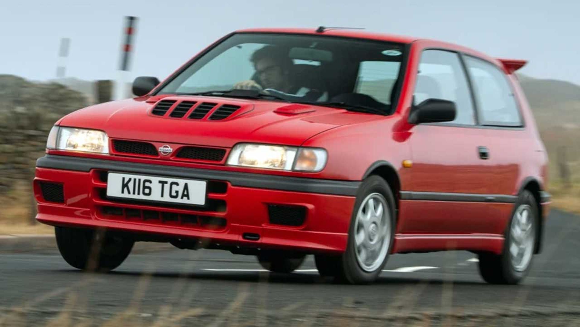 نیسان سانی GTi-R