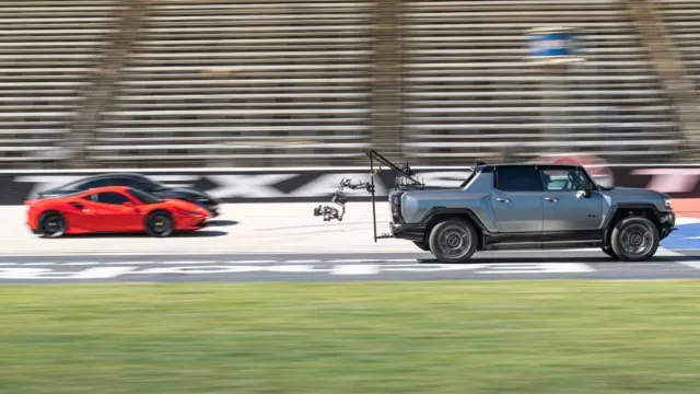 رقابت هامر با سوپراسپرت‌ها