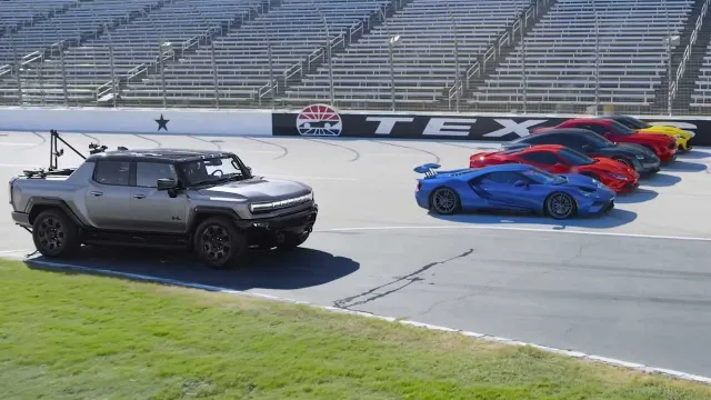 رقابت هامر با سوپراسپرت‌ها