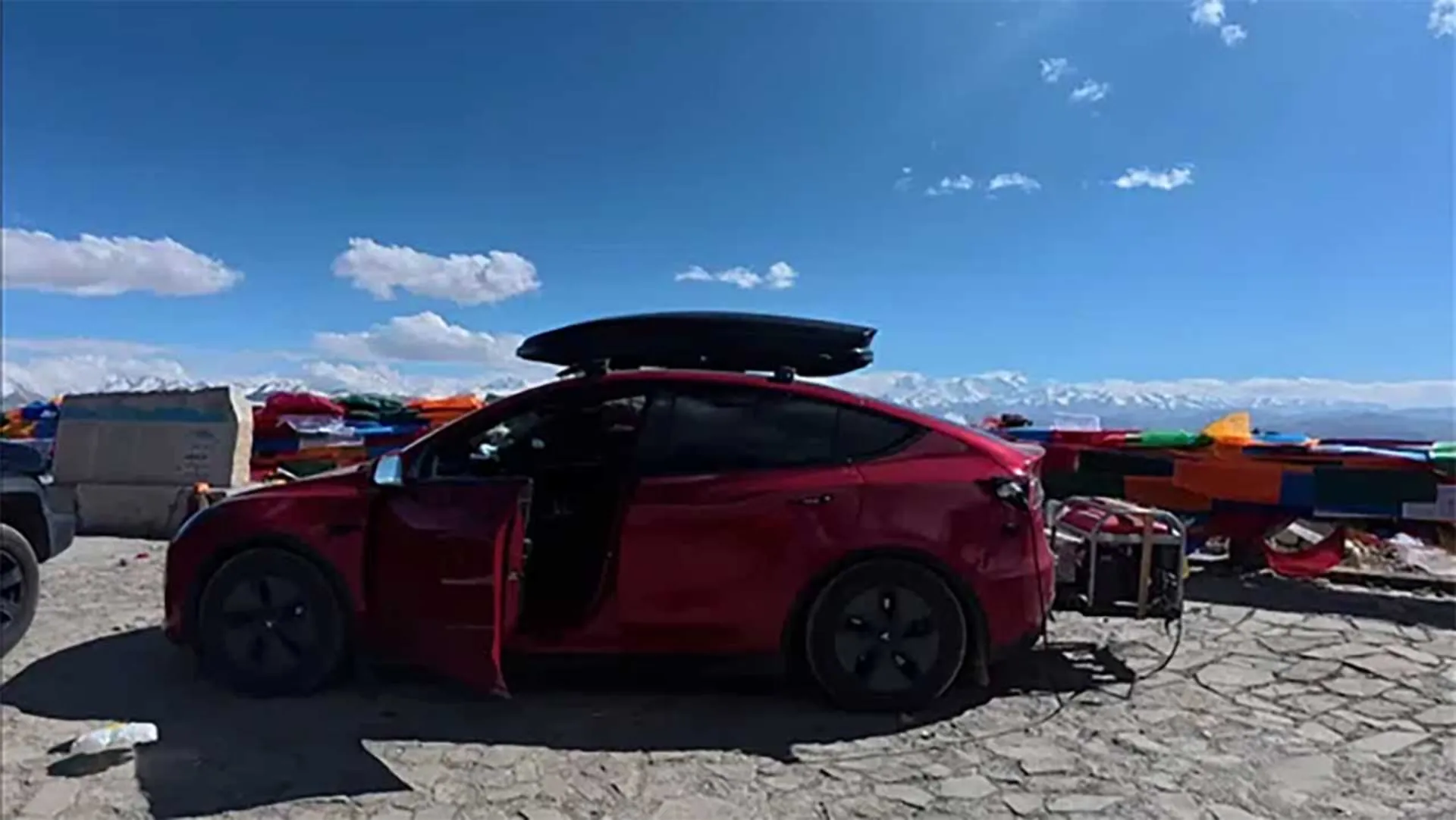 تسلا با ژنراتور بردافزا