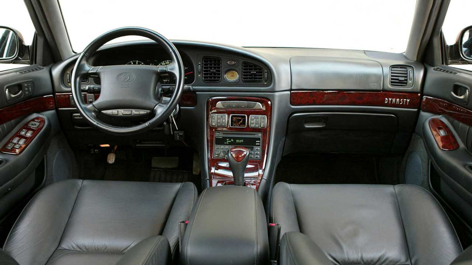 هیوندای داینستی