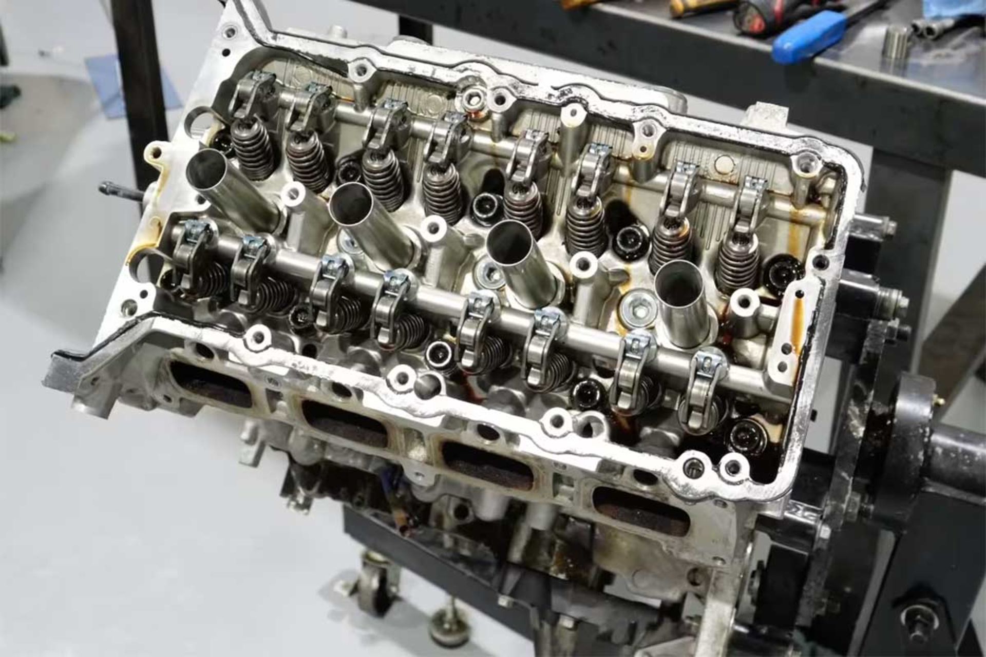 جام کردن پیشرانه جنسیس GV80 