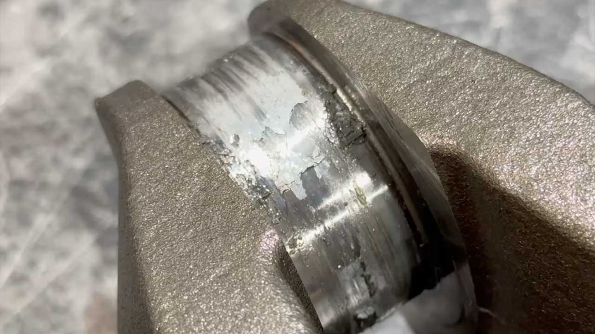 جام کردن پیشرانه جنسیس GV80 