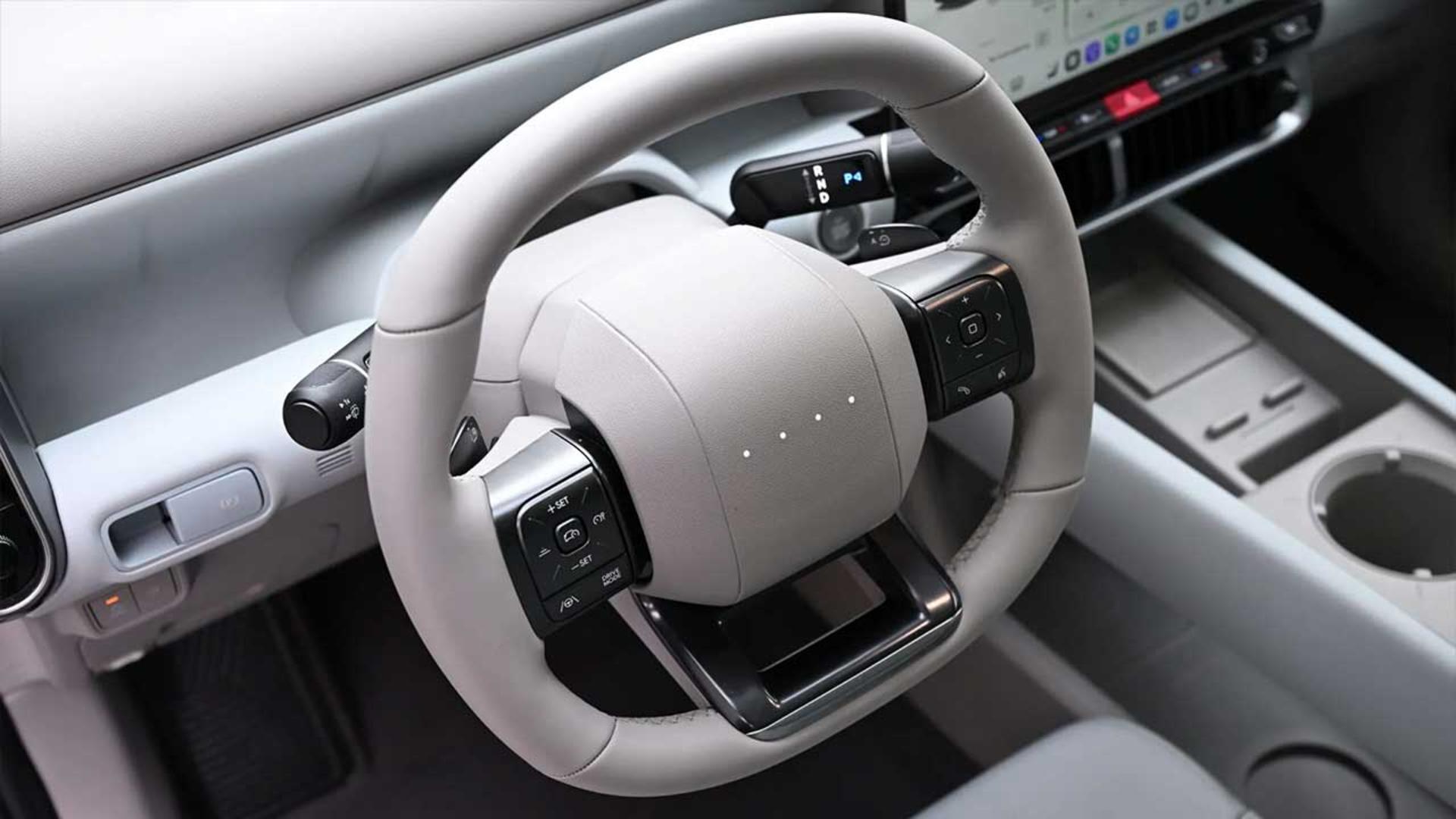 هیوندای آیونیک ۳