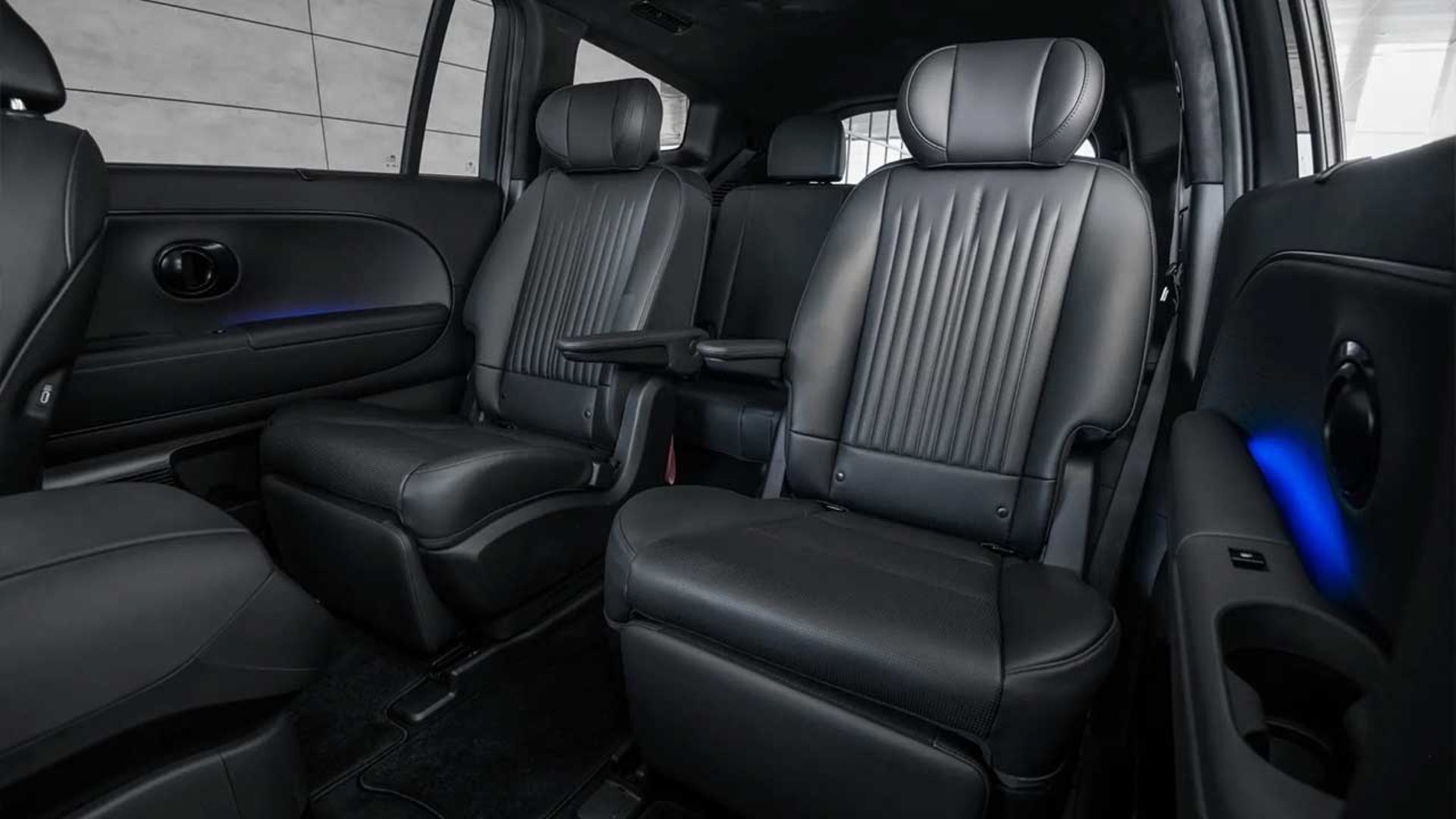 هیوندای آیونیک 9 بلک اینک