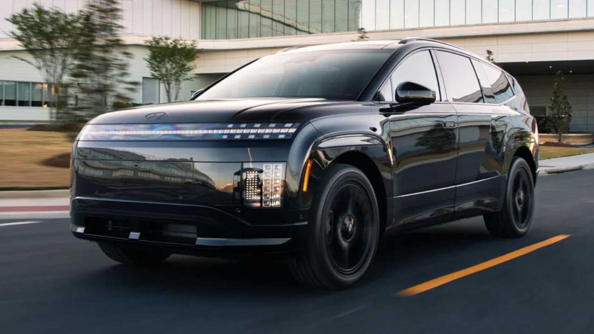 هیوندای آیونیک 9 بلک اینک