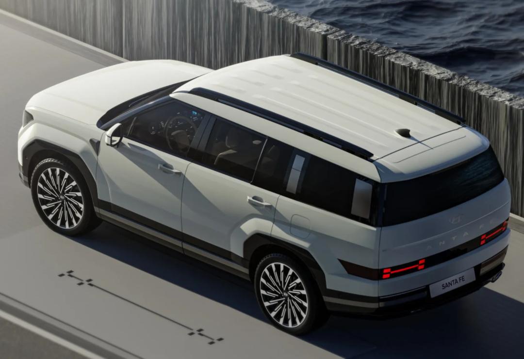 hyundai santafe 2025 iran