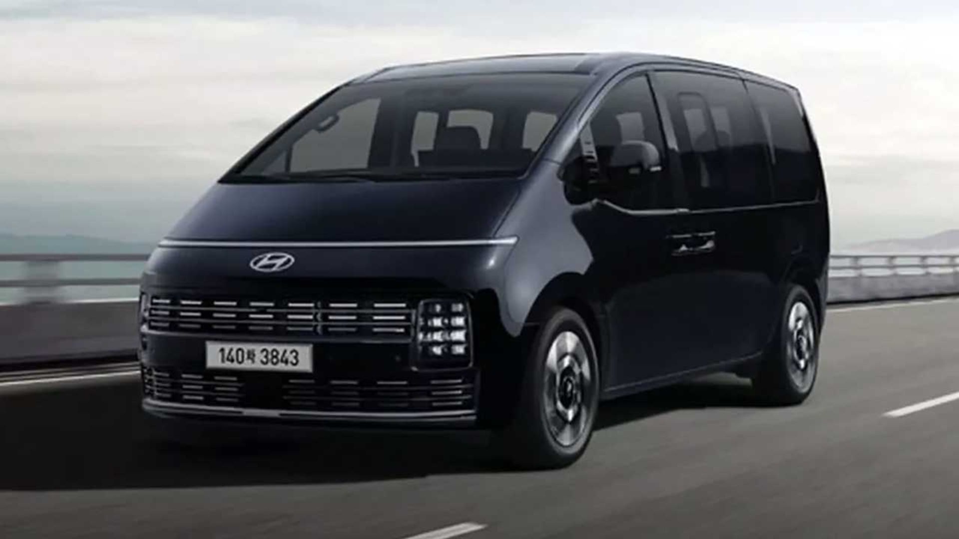 هیوندای استاریا مدل 2026