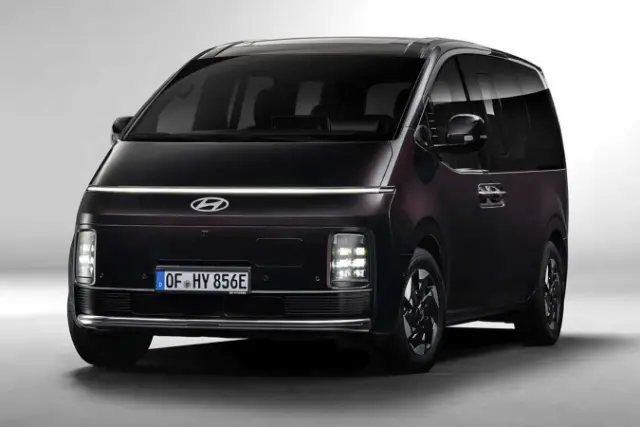 ون برقی هیوندای استاریا (Hyundai Staria) با طراحی مدرن و سپر جلو جدید
