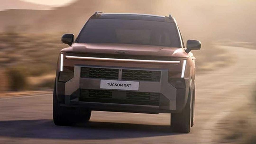 خودرو هیوندای توسان XRT (Hyundai Tucson XRT) در حال حرکت در مسیر خاکی